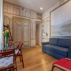 https://domus-claudiae.it-romehotels.com